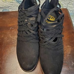 Fergslicious booties